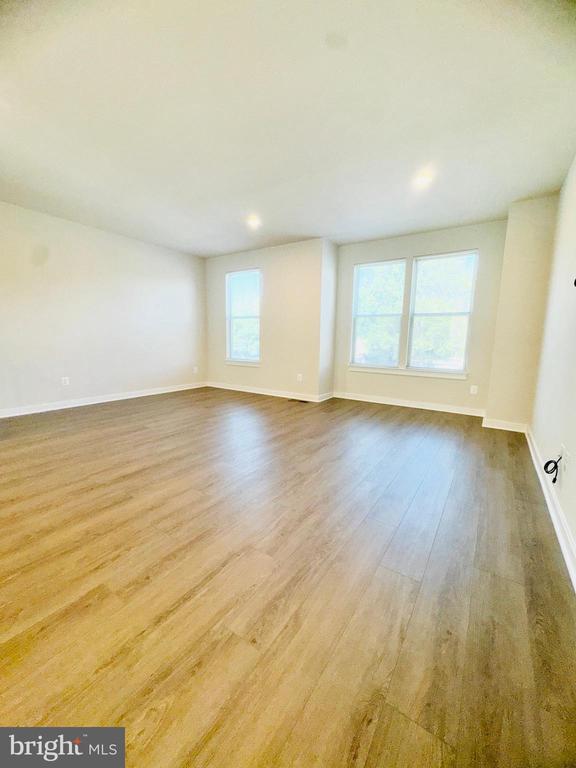 Building Photo - 1165 Herndon Pkwy