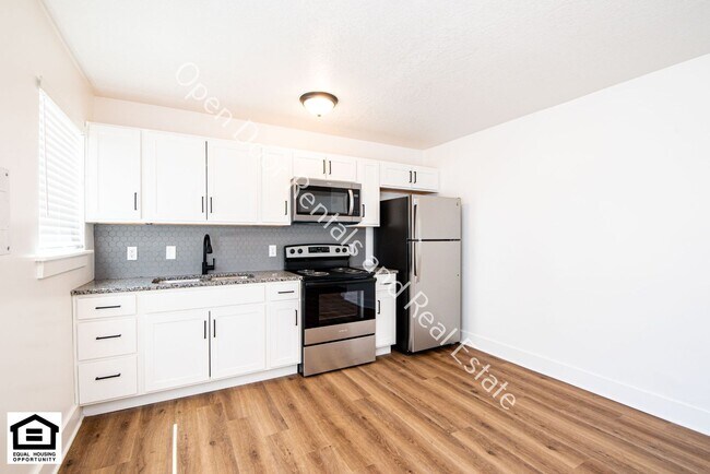 Building Photo - 1823 Griswold Dr