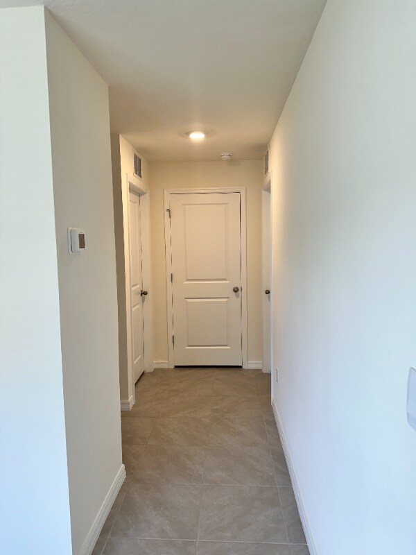 Building Photo - 3259 Rock Sound St