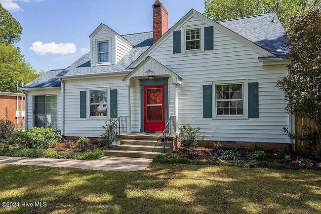Primary Photo - 1105 W Rock Spring Rd