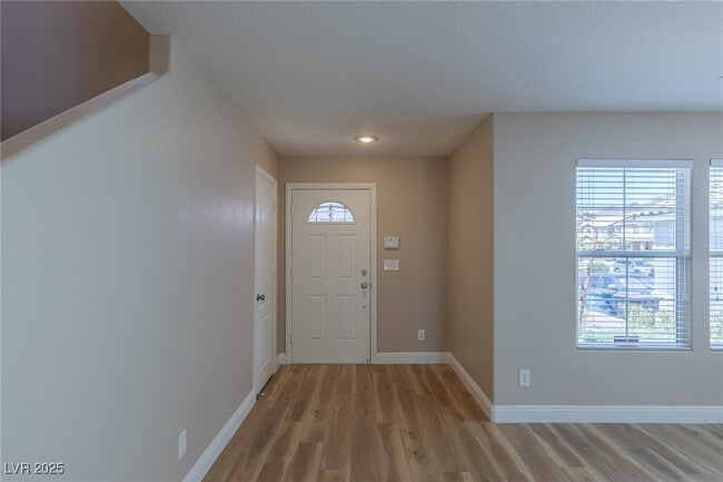 Building Photo - 1130 Grove Park St