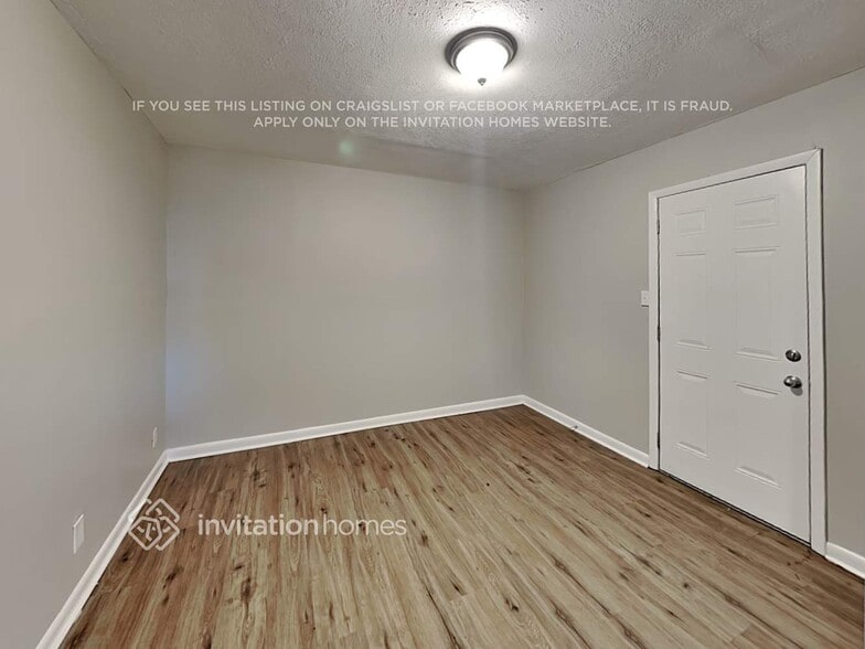 Building Photo - 347 Capella Rd