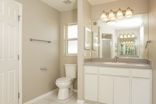Building Photo - 5515 Maccaughey Dr