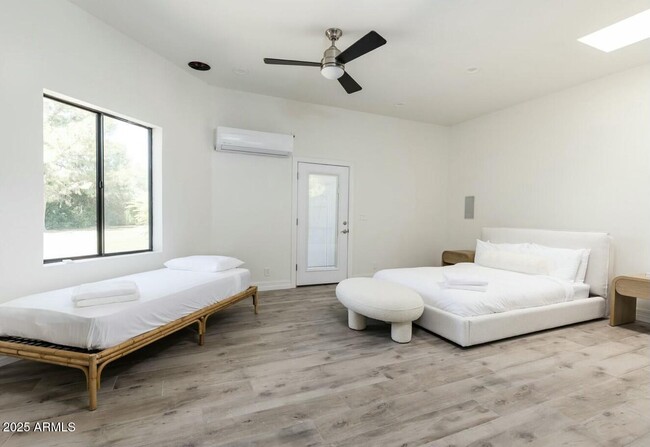 Building Photo - 11212 N Sundown Dr