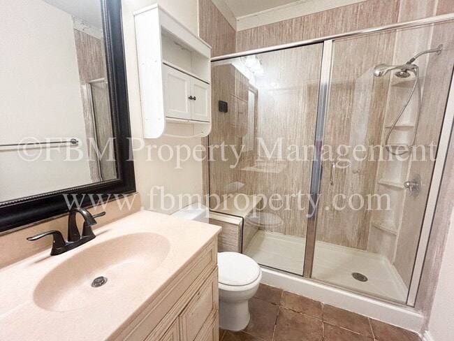 Building Photo - 10693 S Fm 148