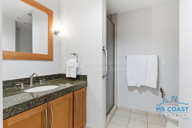 Building Photo - 2060 Beach Blvd