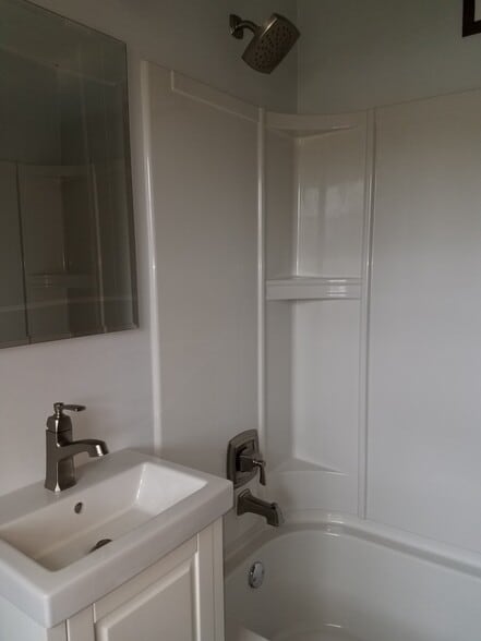 Building Photo - 5920 Dendron Ln