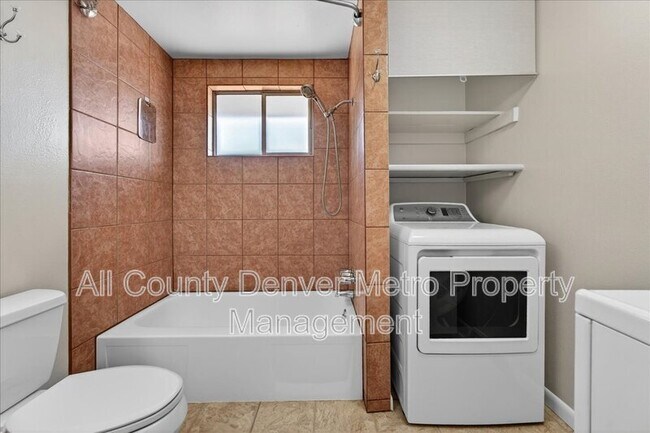 Building Photo - 5250 Garrison St