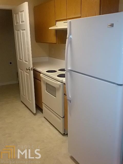 Building Photo - 7104 Fairington Village Dr