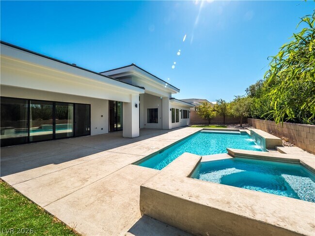 Building Photo - 7447 Yonie Ct