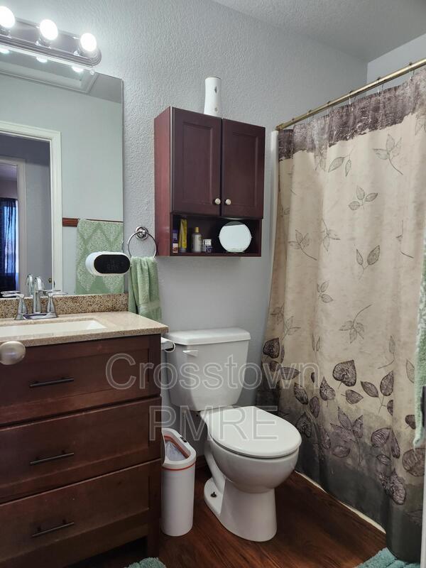 Building Photo - 1124 E 25th St