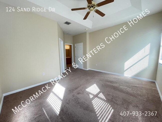 Building Photo - 124 Sand Ridge Dr