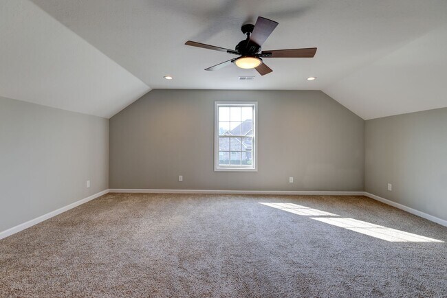Building Photo - 1008 Meadowview Ln