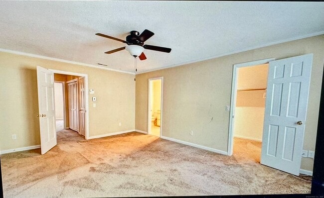 Building Photo - 136 Tunxis Village