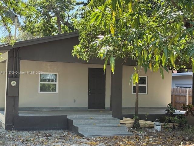 Primary Photo - 328 NE 57th St