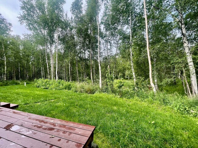 Building Photo - Wonderful Ranch Style home on over an acre in a great location!  3 bed/2 bath/2 car garage with a...
