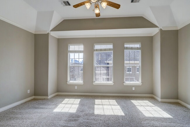 Master Bedroom - 3542 Cline St