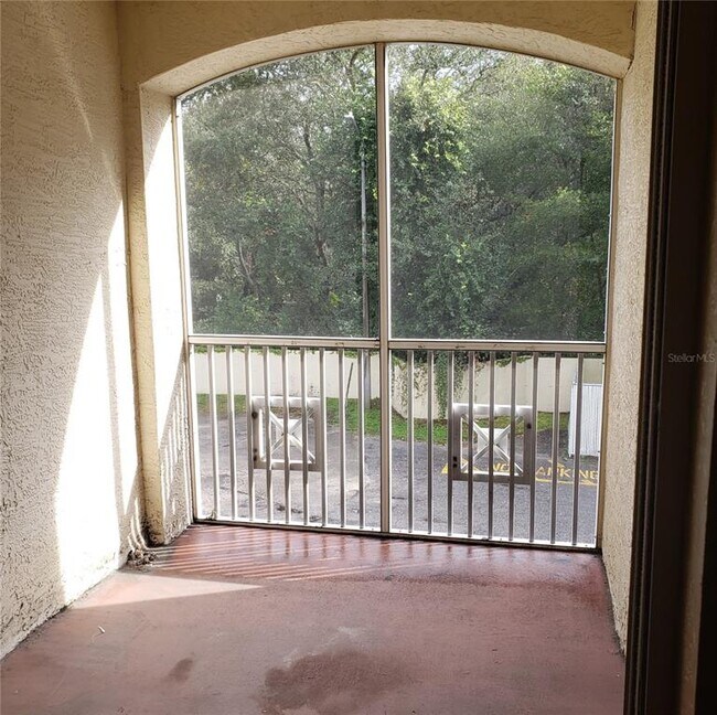 Building Photo - 5016 Sunridge Palms Dr