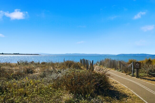 Building Photo - 418 Whitehall Rd