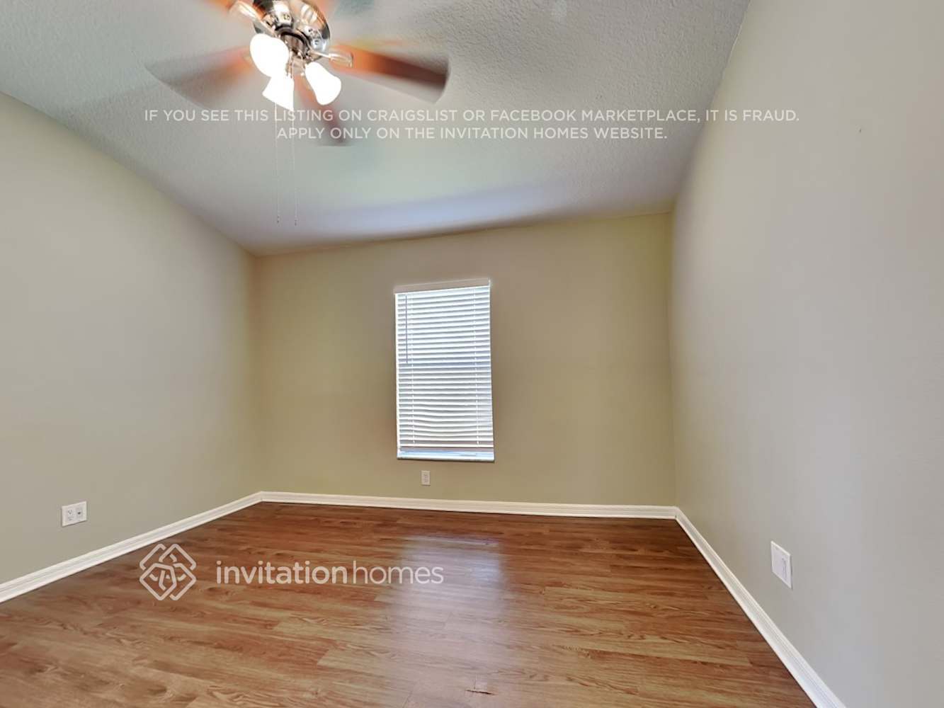 Building Photo - 10417 Meadow Spring Dr