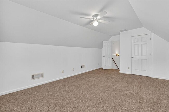 Building Photo - 882 Creek Bottom Rd SW