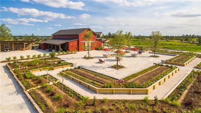 Building Photo - 19591 Split Rail Run