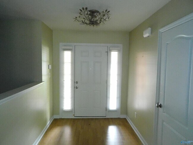 Building Photo - 134 Kendrick Ln