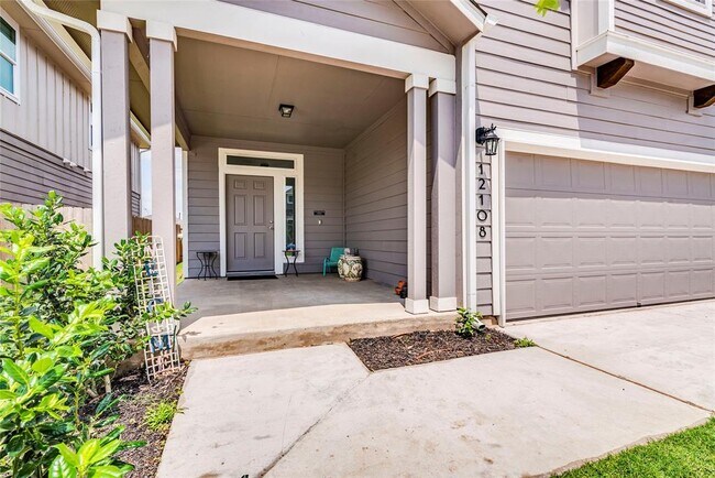 Building Photo - 12108 Tolson Dr