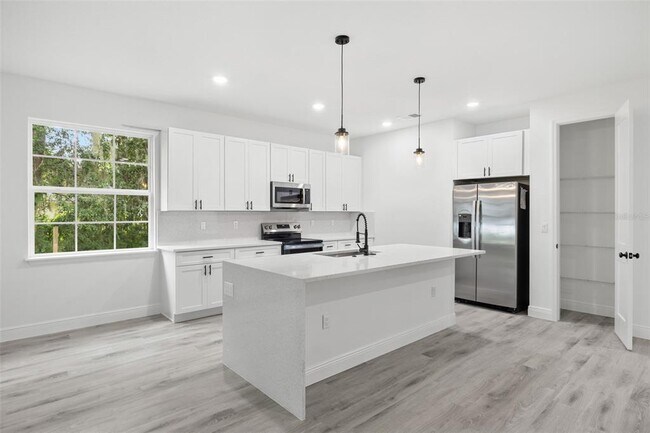 Building Photo - 1771 Roseberry Ln