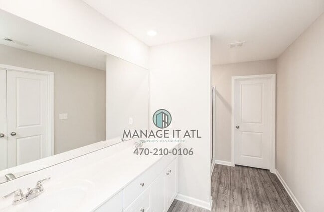 Building Photo - Brand New 4 Bedroom home