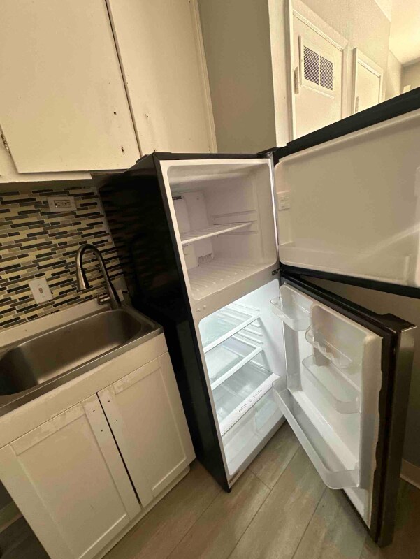 Building Photo - 52 Cleveland Ave