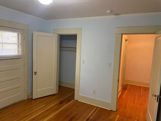 Building Photo - Liar Hill 2 bedroom
