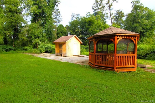 Building Photo - 71 Miller Rd