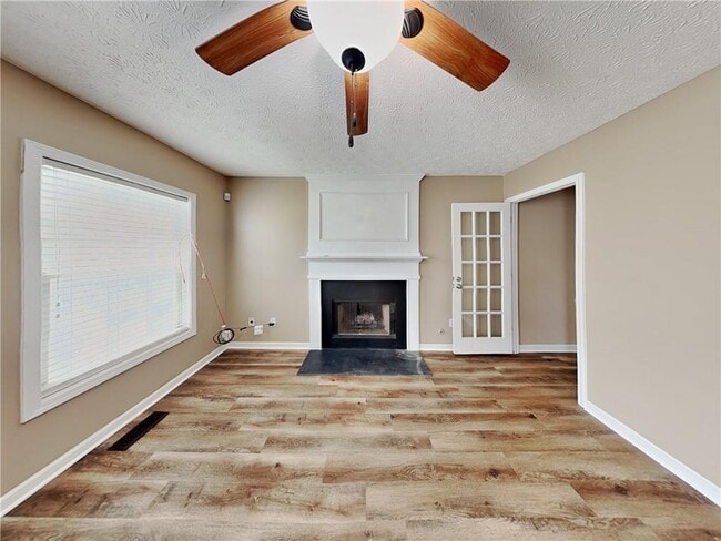 Building Photo - 2746 Northgate Way NW