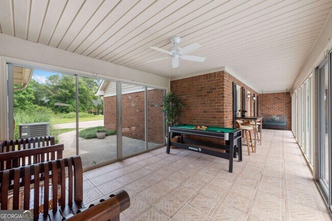 Building Photo - 1061 GA-92