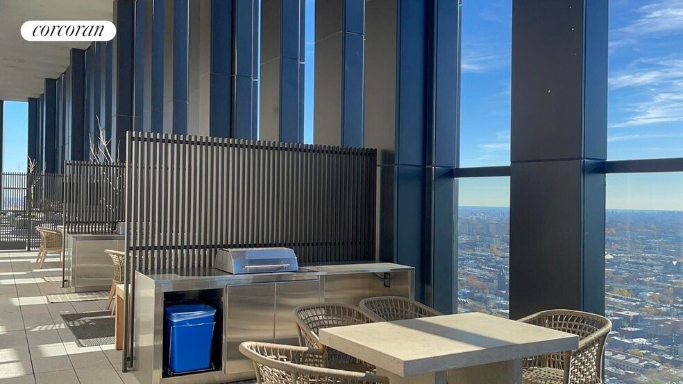 Building Photo - 505 State St