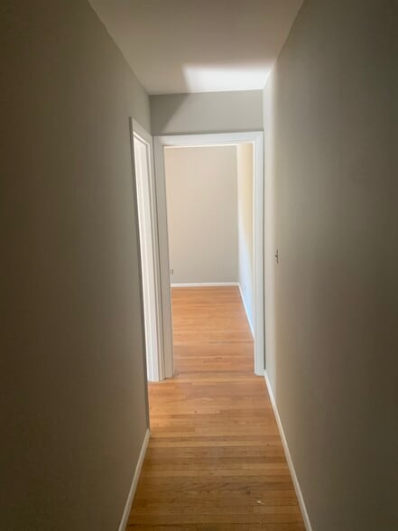 Building Photo - 201 W Navajo St