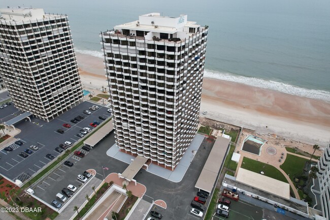 Building Photo - 2828 N Atlantic Ave