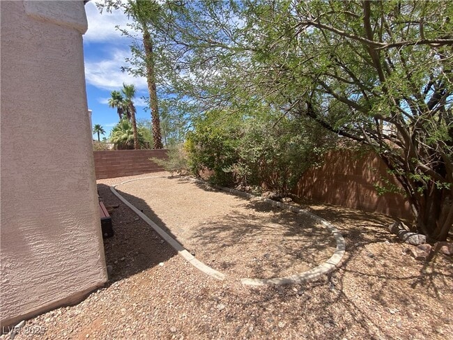 Building Photo - 2312 Cut Bank Trail