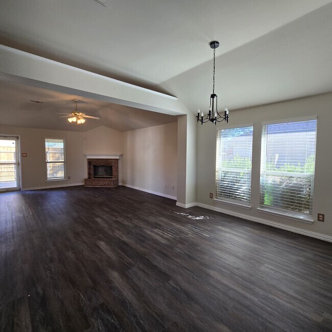 Building Photo - 10532 Braewood Dr