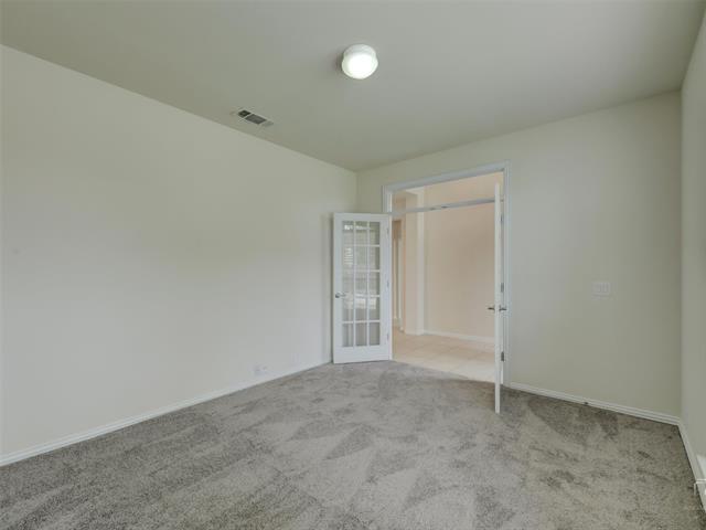 Building Photo - 1041 Crystal Lake Dr