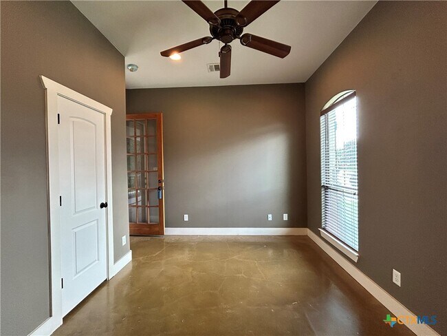 Building Photo - 406 Williams Way
