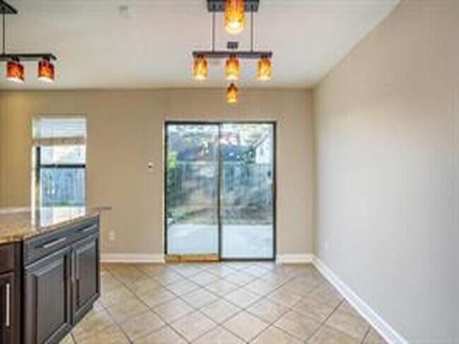 Building Photo - 12115 Country Orchard Ln