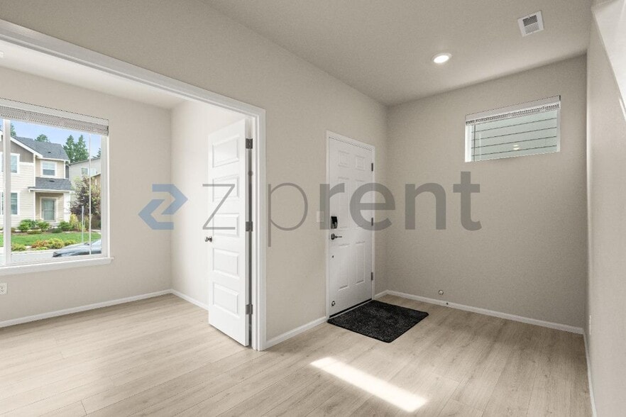 Building Photo - Unit