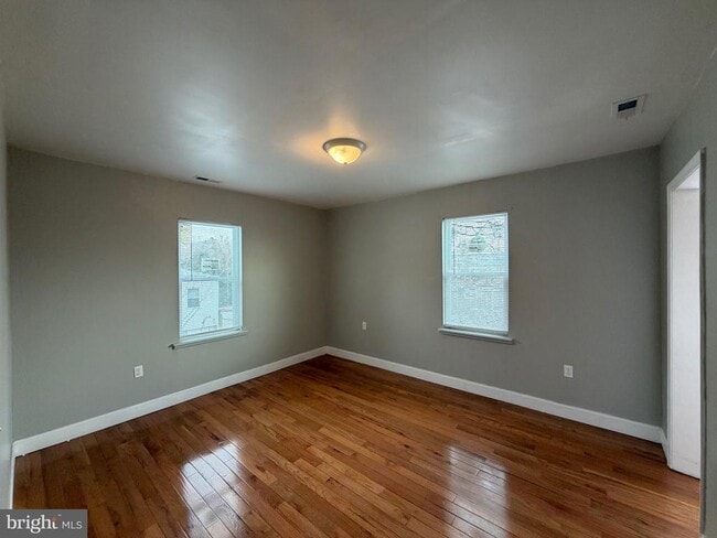 Building Photo - 5906 Benton Heights Ave