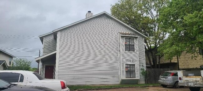 Building Photo - Two story apartment