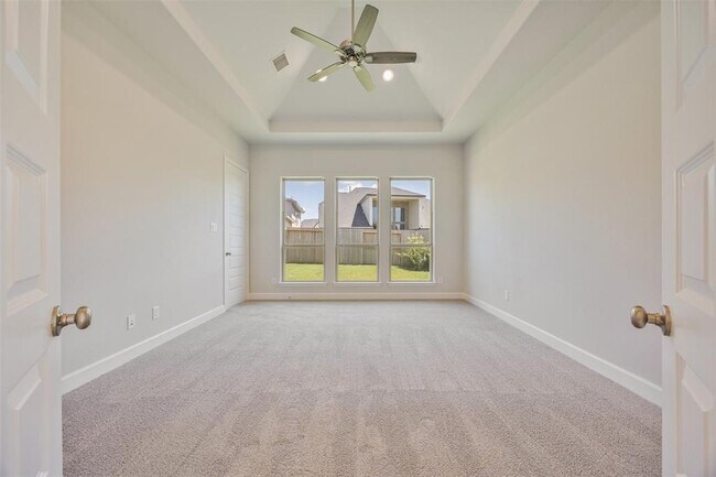Building Photo - 26310 Meadow Bliss Wy