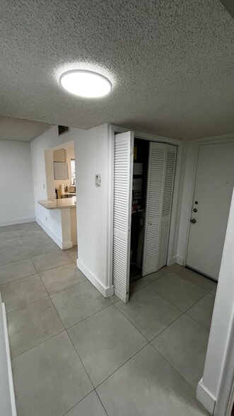 Building Photo - 7745 SW 86th St