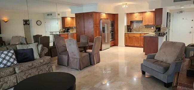 Building Photo - 3800 Galt Ocean Dr