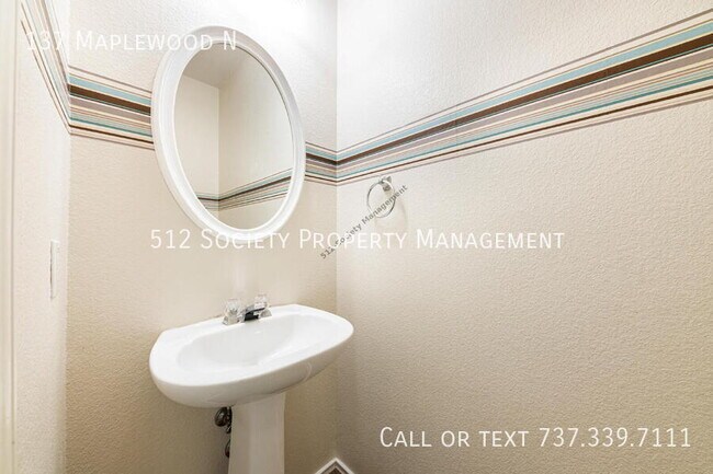 Building Photo - 137 Maplewood N